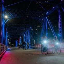 LIGHT COMBOS Blackburn Dayblazer 550 Front + Dayblazer 65 Rear Bike Light Set