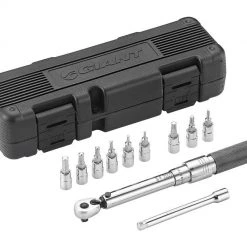 TOOLS & MAINTENANCE Giant 1/4" Torque Wrench Set