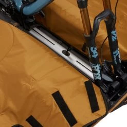 RACKS, CASES & STANDS Thule RoundTrip MTB Bike Case